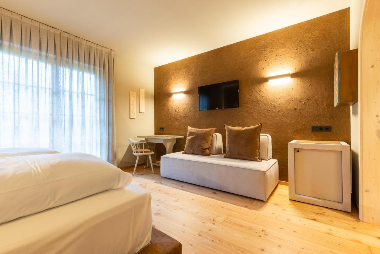 Romantik Hotel Post 노바레반떼 외부 사진