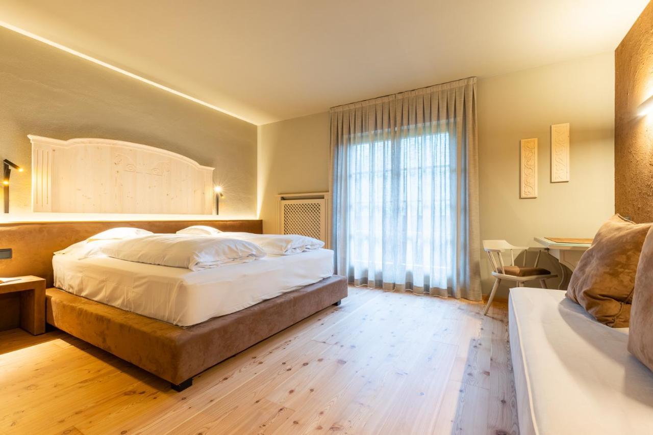 Romantik Hotel Post 노바레반떼 외부 사진