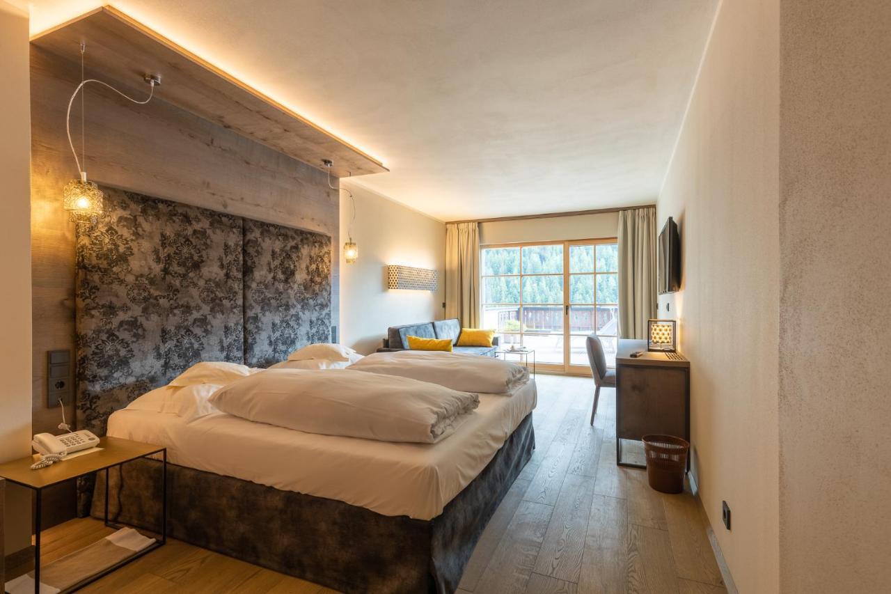 Romantik Hotel Post 노바레반떼 외부 사진
